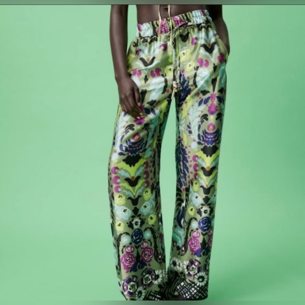 Zara Silk Green and Black Wide Leg Pants.